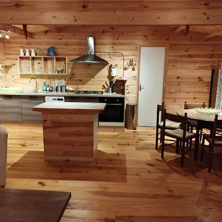 Ferme De La Luciole Champs-Sur-Tarentaine-Marchal