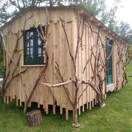 Holiday home Ferme De La Luciole Champs-Sur-Tarentaine-Marchal
